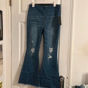 Risen jeans- new flair frayed bottom